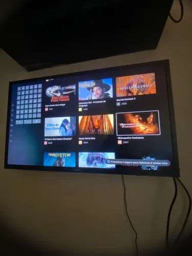 TV smart Samsung 32 polegadas funcionando perfeitamente