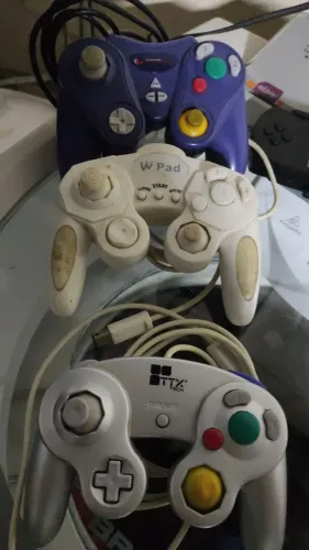 Controles similares GameCube*