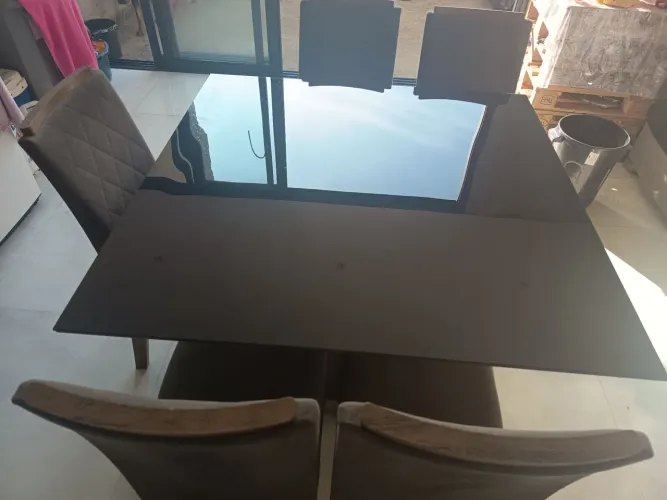 Mesa de jantar 6 cadeiras 