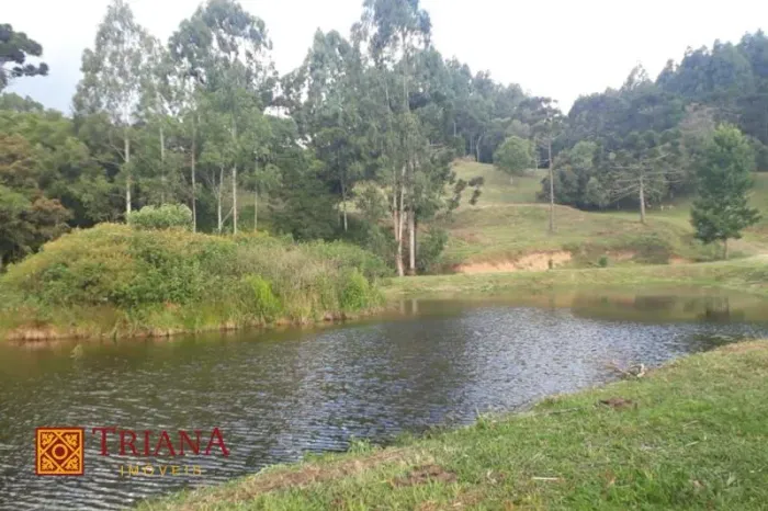 TERRENO 3,5 HECTARES COM APROVEITAMENTO NO RIO RUFINO