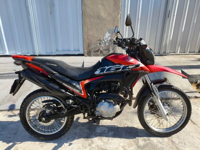 Honda Bros 160 2021 vermelha seminova