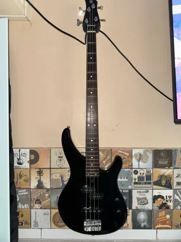 Baixo Yamaha TRBX174BL Preto