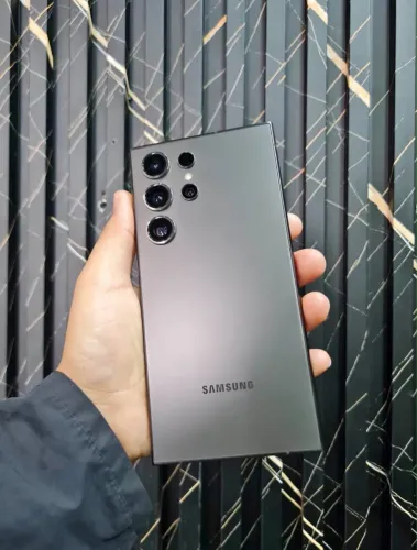 A venda Samsung S24 Ultra 256Gigas acompanha nota fiscal carregador capa