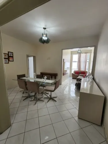 Apartamento reformado andar alto na Rua da Aurora