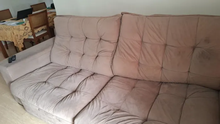 Vendo sofá retrátil,  motivo mudança. 