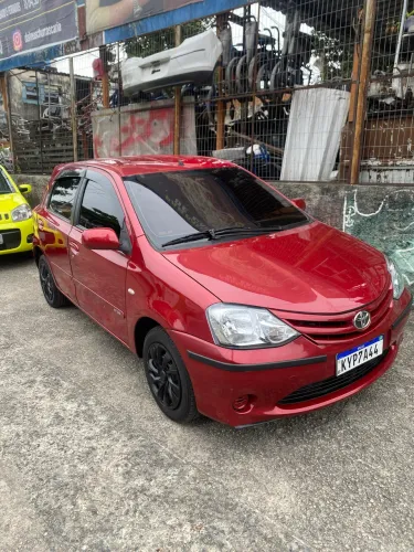 Toyota Etios XS 1.3 Flex 16V 5P Mec. 2013