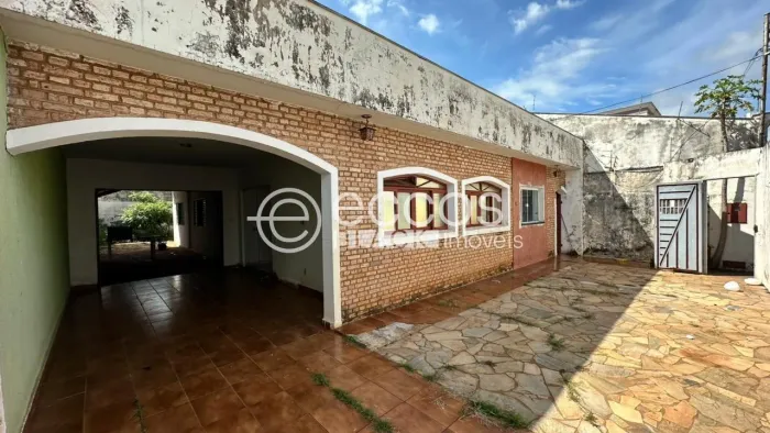 Casa para aluguel, 3 quartos, 1 suíte, 2 vagas, Olinda - UBERABA/MG