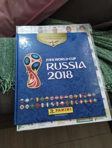 Álbum copa 2018 Rússia completo colado.