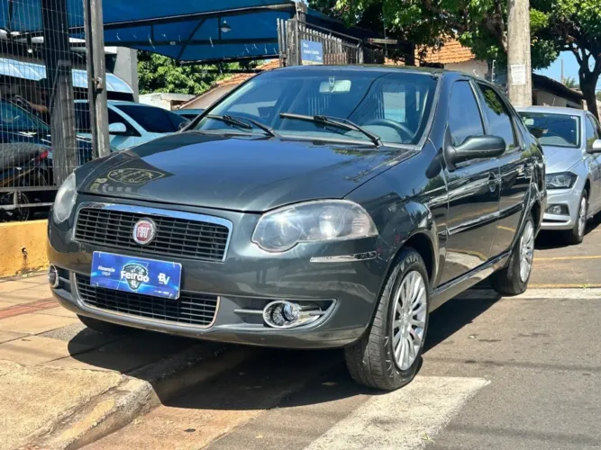 Fiat Siena HLX 1.8 MPI Flex 8V 4P 2009