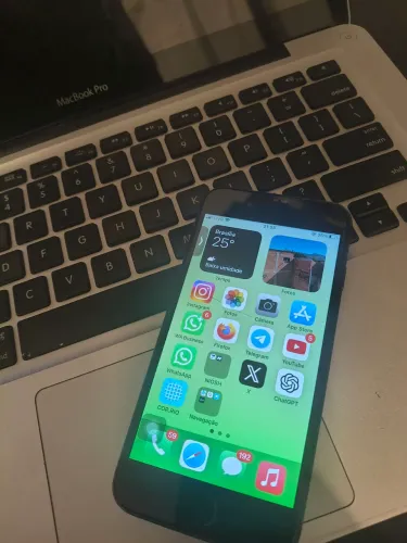 iPhone 8 normal