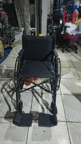 CADEIRA DE RODAS DOBRÁVEL