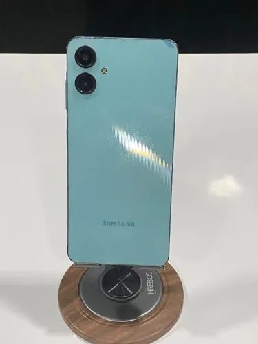 Samsung A06 