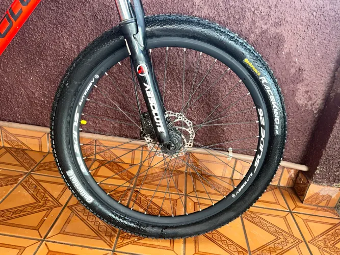Vendo bike semi nova 