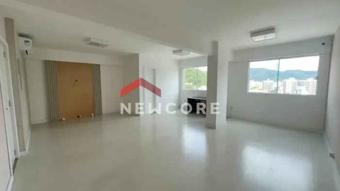 Sala comercial em Rua 901 - Centro - Balneário Camboriú/SC