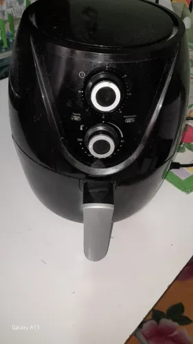 Vendo uma Airfryer 5 L,