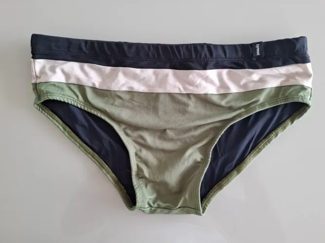 Sunga Tymot Listrada Bege Preta e Verde G Pouco Usada
