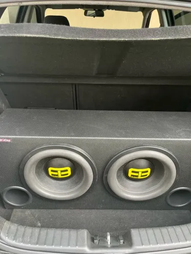 SOM AUTOMOTIVO FB AUDIO BEM NOVO