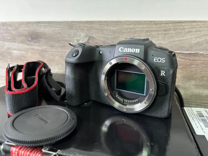 Canon RP + 35mm 1.8