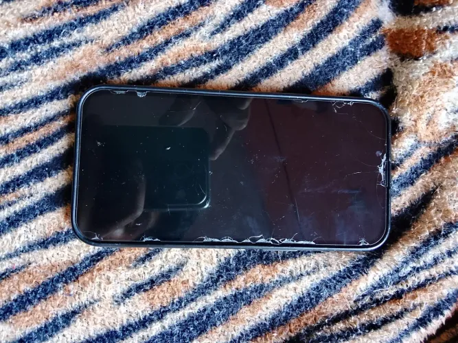 VENDO IPHONE 13