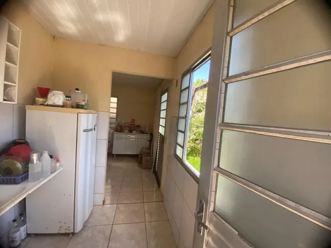Casa de Esquina à Venda 2 Quartos Quintal Amplo Garagem para 2 Carros