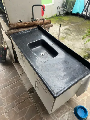 Gabinete de pia com tampo - Pouco uso