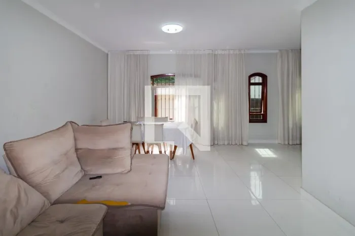 Casa à Venda - Jardim Nove de Julho, 3 Quartos, 250 m2