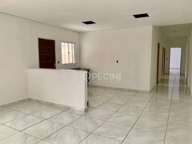 Casa com 3 quartos para alugar, no Jardim Novo II em Rio Claro.