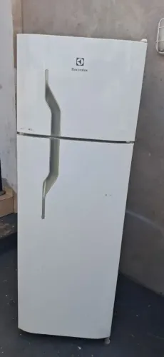 VENDO GELADEIRA ELETROLUX