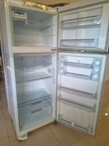 Vendo geladeira