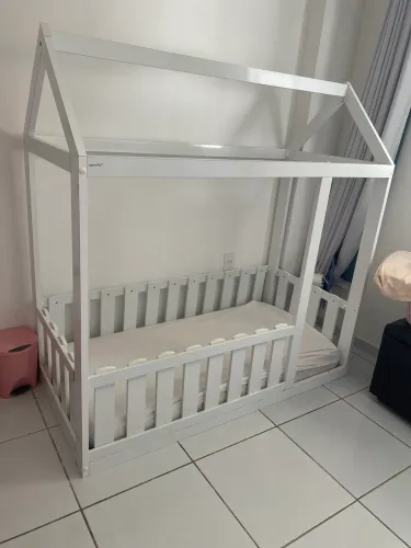 Caminha infantil Montessoriana branca