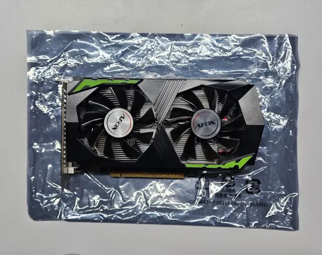 Placa de vídeo Afox GTX 750Ti 4Gb DDR5