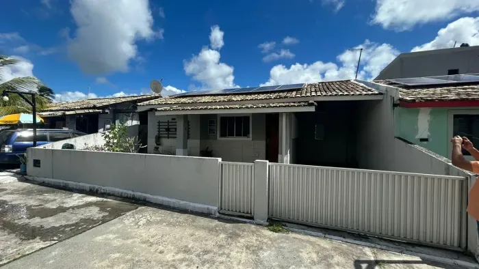 Casa Catu Abrantes Condomínio 2/4 80m2 área total 198m2 totais