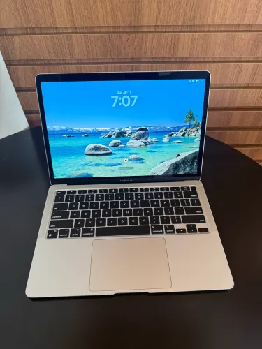 MACBOOK AIR M1 256/8 gigas