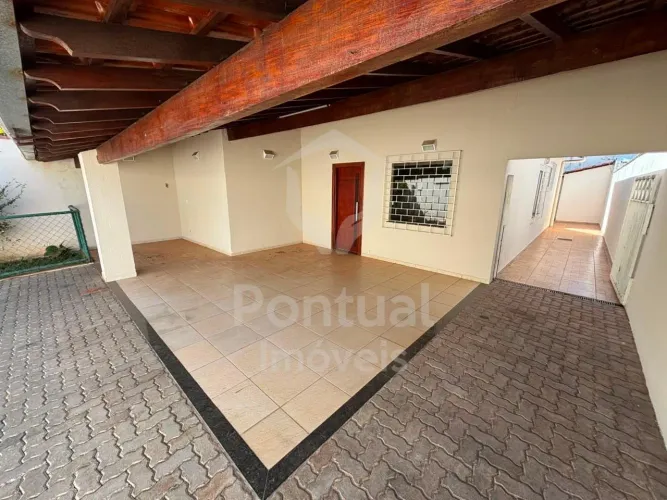 Casa para aluguel, 3 quartos, 1 suite, 3 vagas, GRANADA - UBERLANDIA/MG