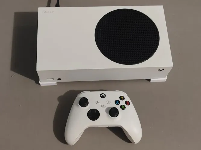 Xbox Series S 512GB + Nota Fiscal + Suportes