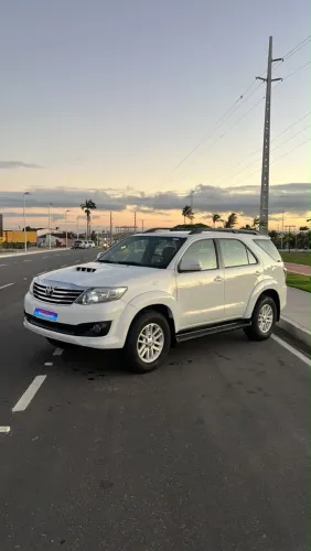 Toyota Hilux SW4 SRV D4-d 4X4 3.0 TDI Dies. AUT 2014