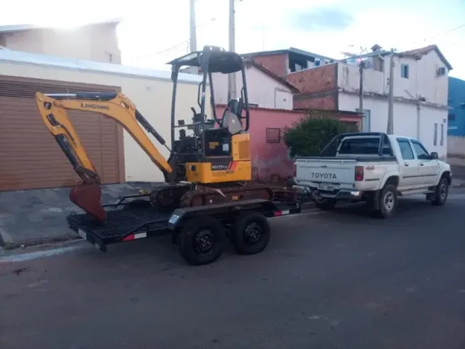 Carretinha para Transporte de Mini Retroescavadeira e Robô Roçador