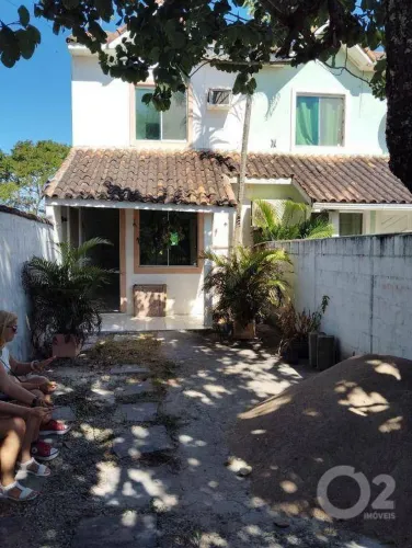 Casa com 2 dormitórios para alugar, 85 m² por R$ 1.942/mês - Imboassica - Macaé/RJ
