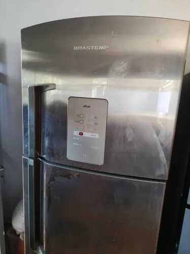 Vendo geladeira Brastemp