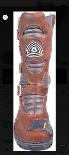 Bota em couro