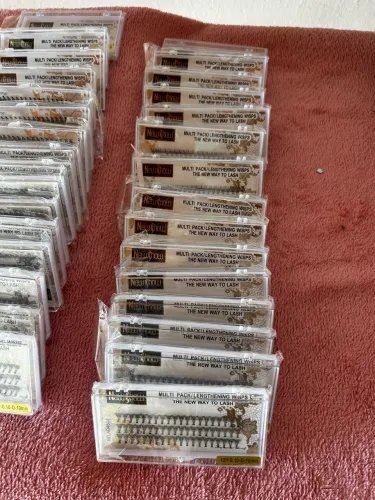 CAIXAS DE CÍLIOS TUFOS