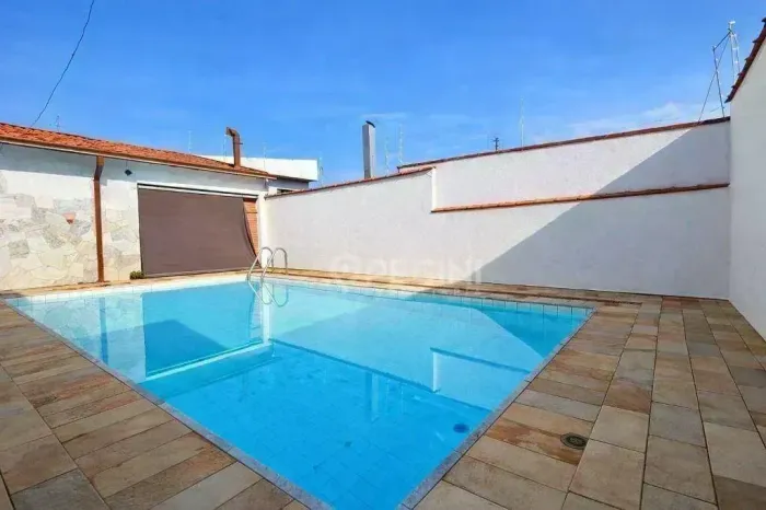 Casa à Venda Bairro Santa Cruz
