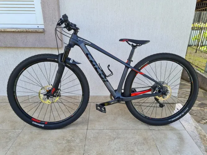 Caloi Elite carbon mtb