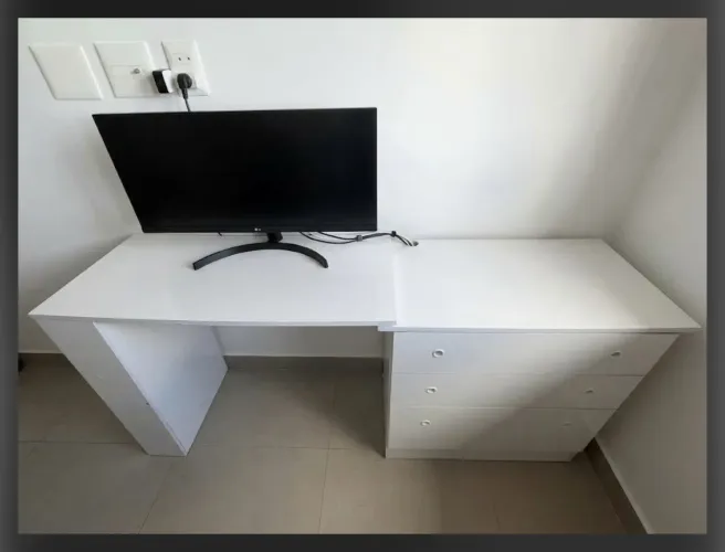 Escrivaninha/trocador 
