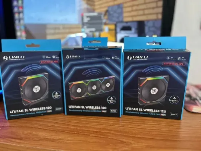 KIt 5 Fans Lian Li Uni Fan SL Wifi. ZERADAS