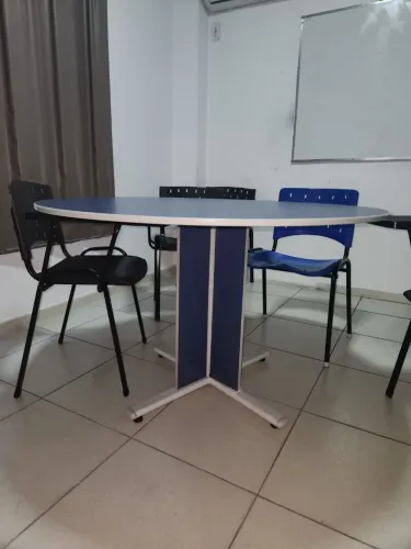 VENDO mesa de estudo