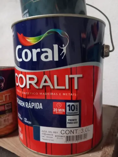 Tinta coral del Rey azul