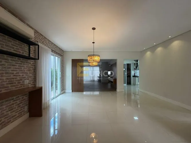 Casa em condomínio à venda no Condomínio Morada das Nascentes em Valinhos/SP