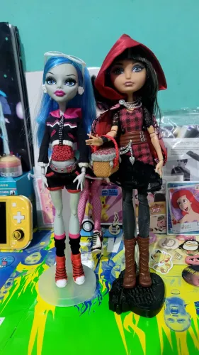 Ghoulia fearleading monster high