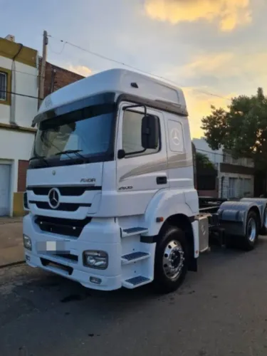 Mb axor 2035 6x2 ano 2012